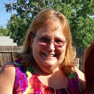 Meet your Posher, Debbie